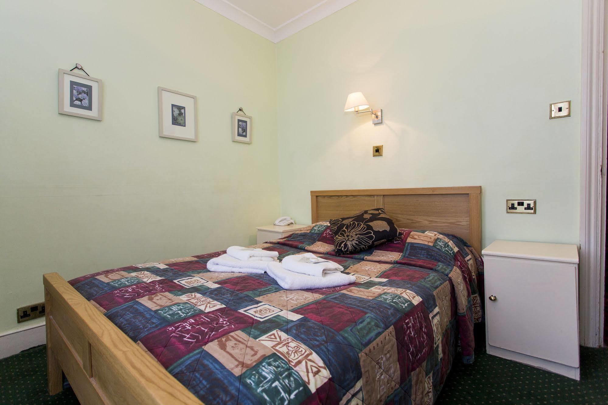 צ'ינגפורד Oyo Ridgeway Hotel מראה חיצוני תמונה